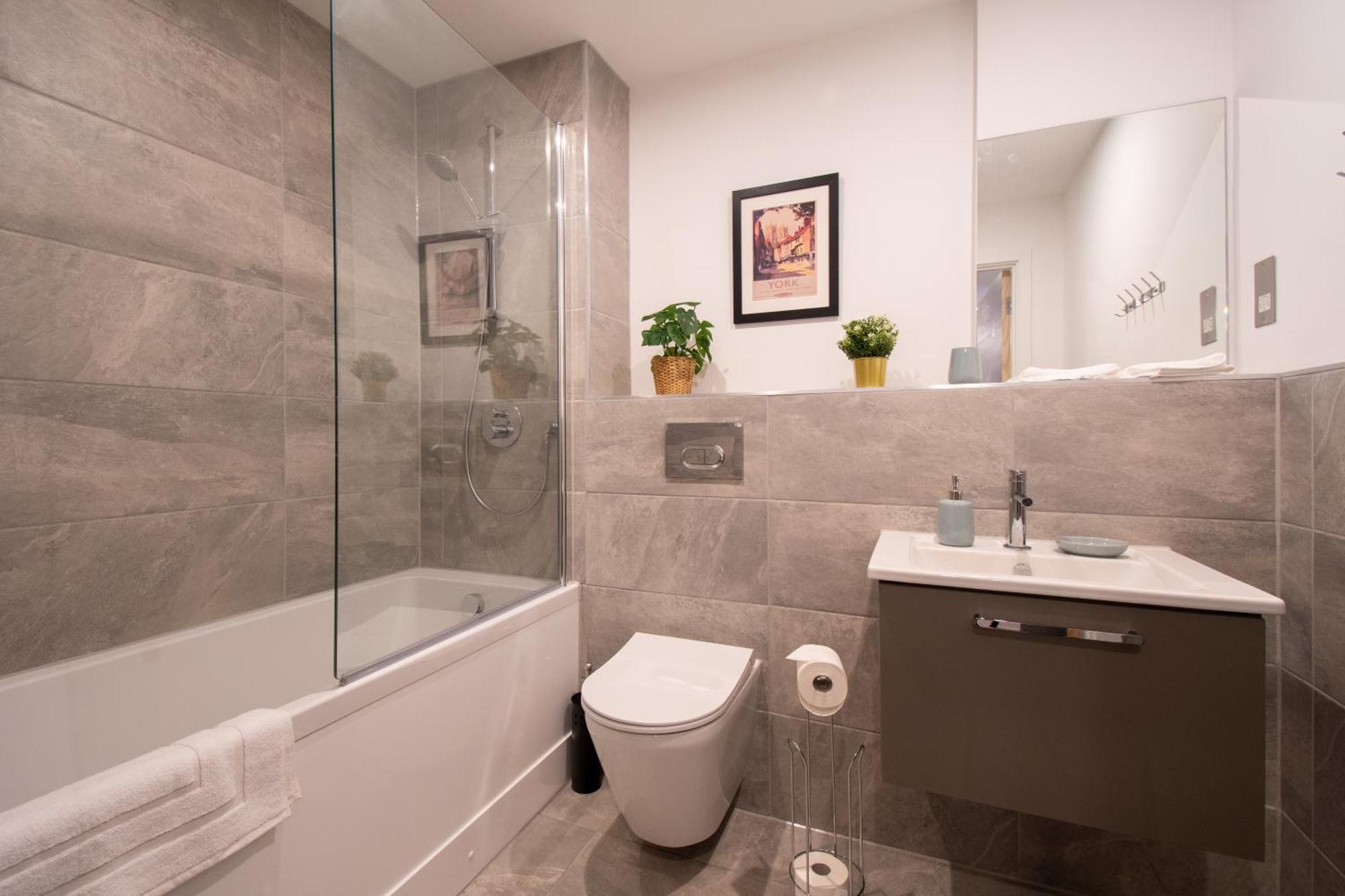 Invergate Sleeps 4 *
